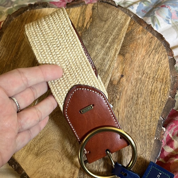 TOMMY HILFIGER  Size Medium Brown Leather & Natural Elastic Brass HW $88
NEW - Picture 9 of 13